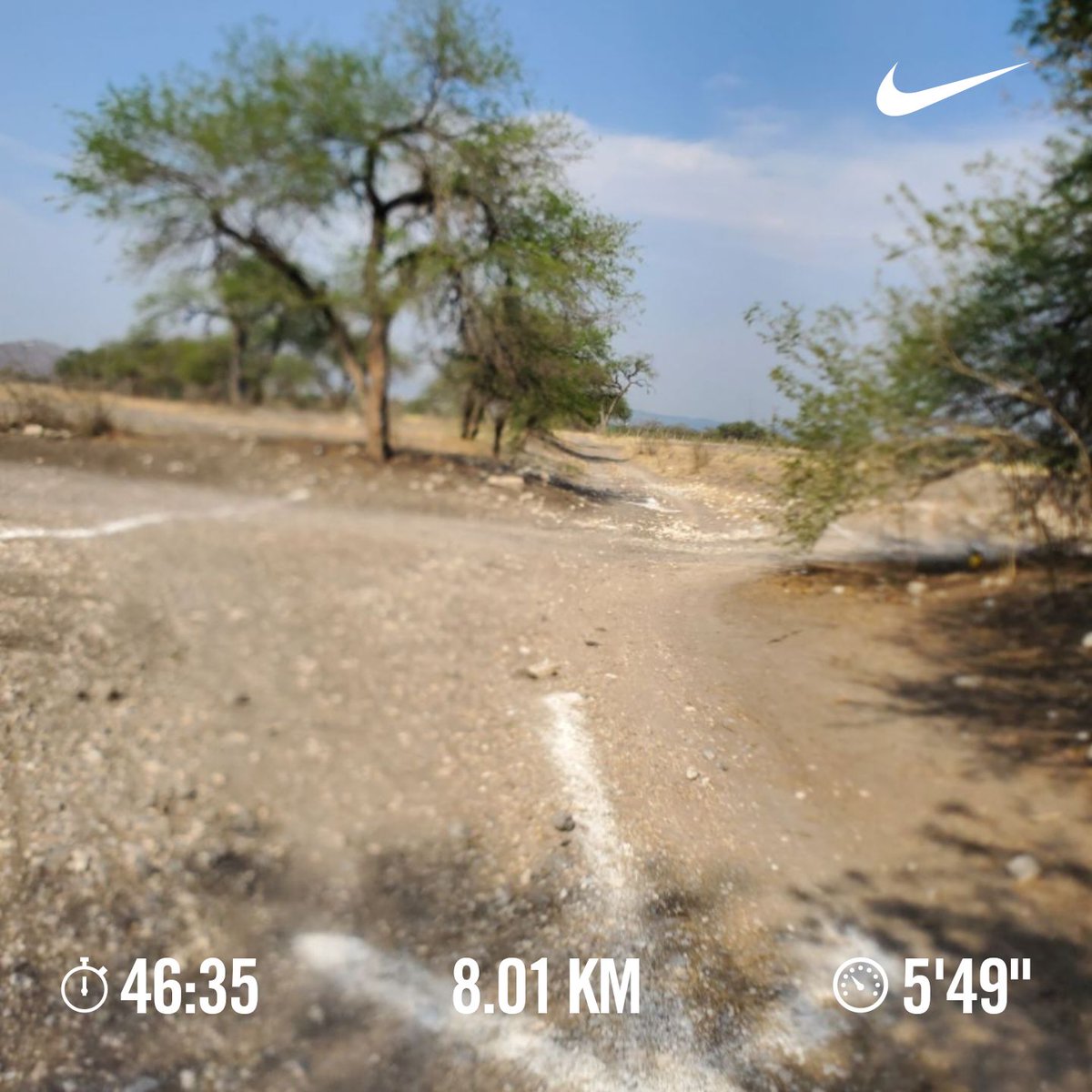 #1DeMayo descanso laboral y aprovechando la tarde para correr 8 kilometros de acción 🏃🏻‍♂️☀️
#comunicarunners 
#SumandoKMx 
#aquiyasecorrio