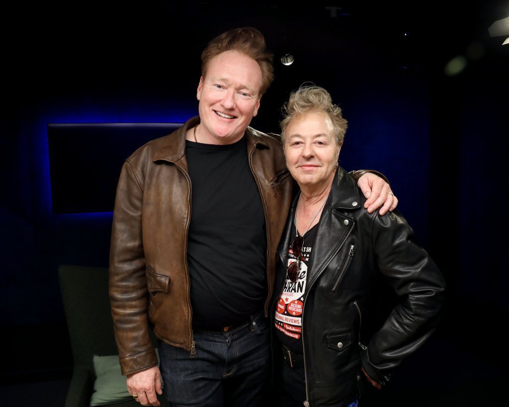 I sat down with one of my all time guitar heroes, the great Brian Setzer, to dive deep into some of the songs that inspired him: apple.co/TeamCoco