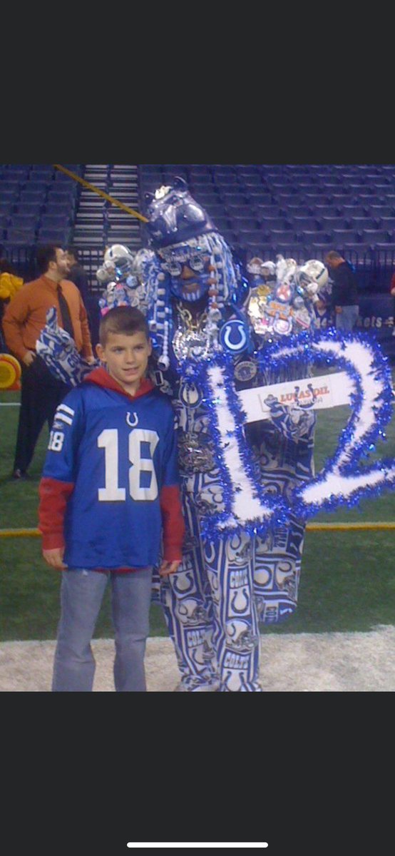 Little throw back Wednesday action 🤣🤣 Andrew Luck Draft party in 2012.. Can someone find tag his @ for me I swear he’s on here.. #ForTheShoe #GoColts