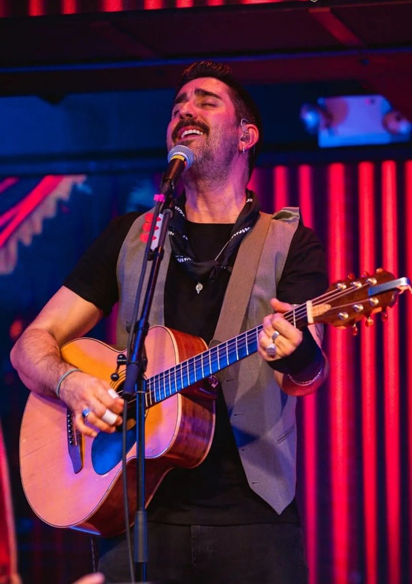 AlexUbagoChile's tweet photo. Algunas fotitos de @AlexUbagoficial en #unatedstates 🇺🇸❤️ https://t.co/XApjTBlqNP