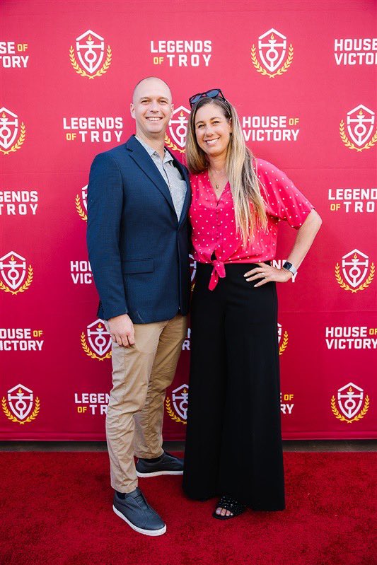 houseof_victory's tweet image. Still thinking about these legendary red carpet looks ❤️‍🔥✌️