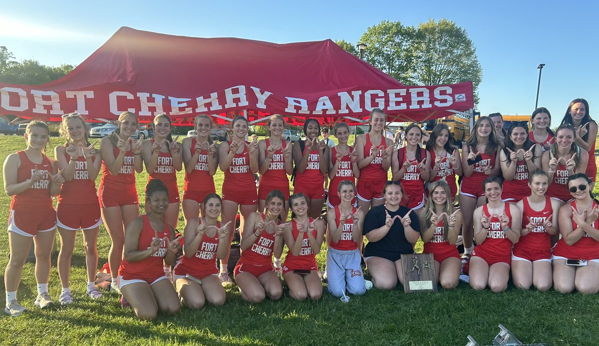 No track no problem! Gals of #FCTrack are headed Back to WPIAL Team Championship!!
1 of top 4 teams in WPIAL left standing!  Dominant wins vs Southmoreland & California & a 77-63 win vs Winchester Thurston!
Boys =big wins vs Winchester & Cal but a tough loss vs Greensburg Central