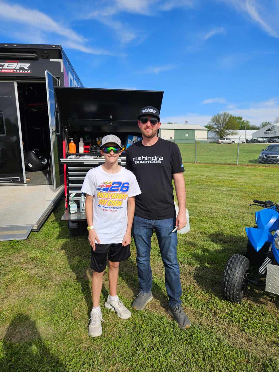 @ChaseBriscoe_14 Blessed to have met a down to Earth Driver Fans 4 life. My son with a nascar elite. Thanks!!!!!!World of Outlaws!!! @ChaseBriscoe_14