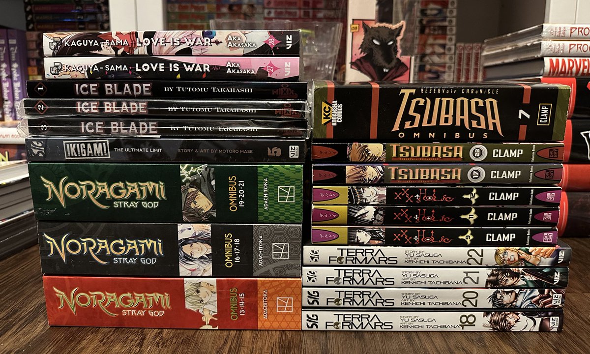 First manga haul in a few months! been focusing on filling up the backlog instead of buying newer, unfinished stuff