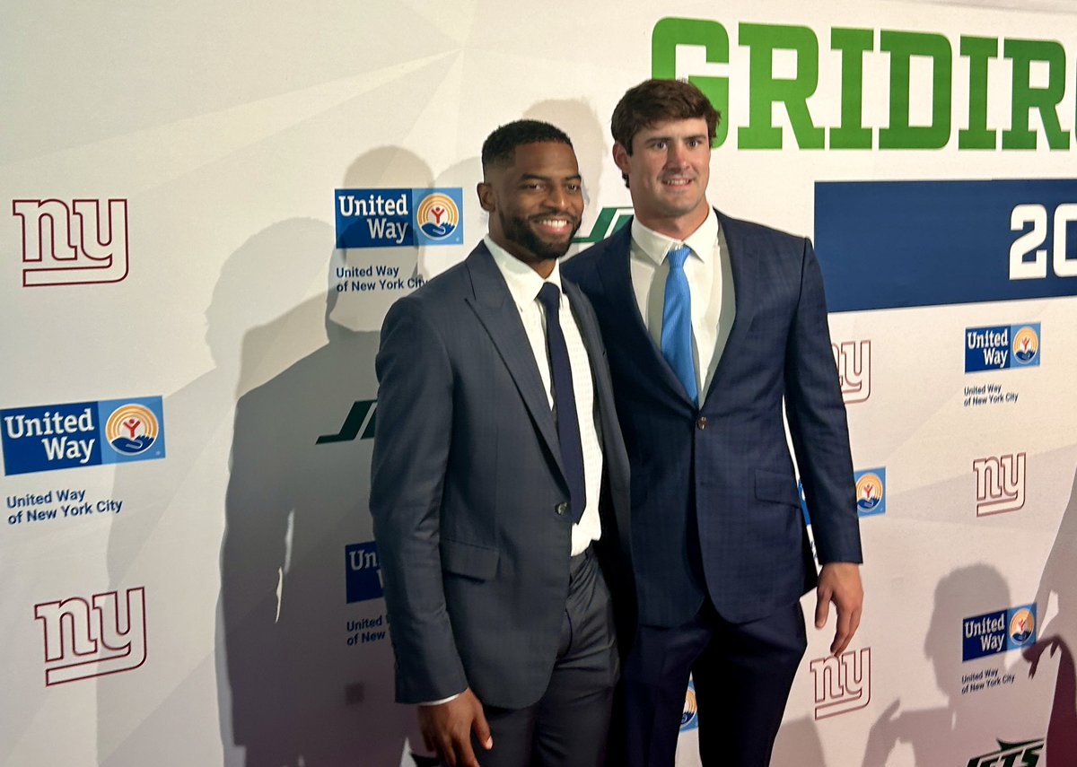 Giants WR Darius Slayton being honored at the Gridiron Gala supporting @unitedwaynyc said he’s “confident we’ll come to a resolution real soon.” Slayton has not attended the offseason workout program in hopes of getting a new deal. He seems optimistic with the two sides “in…