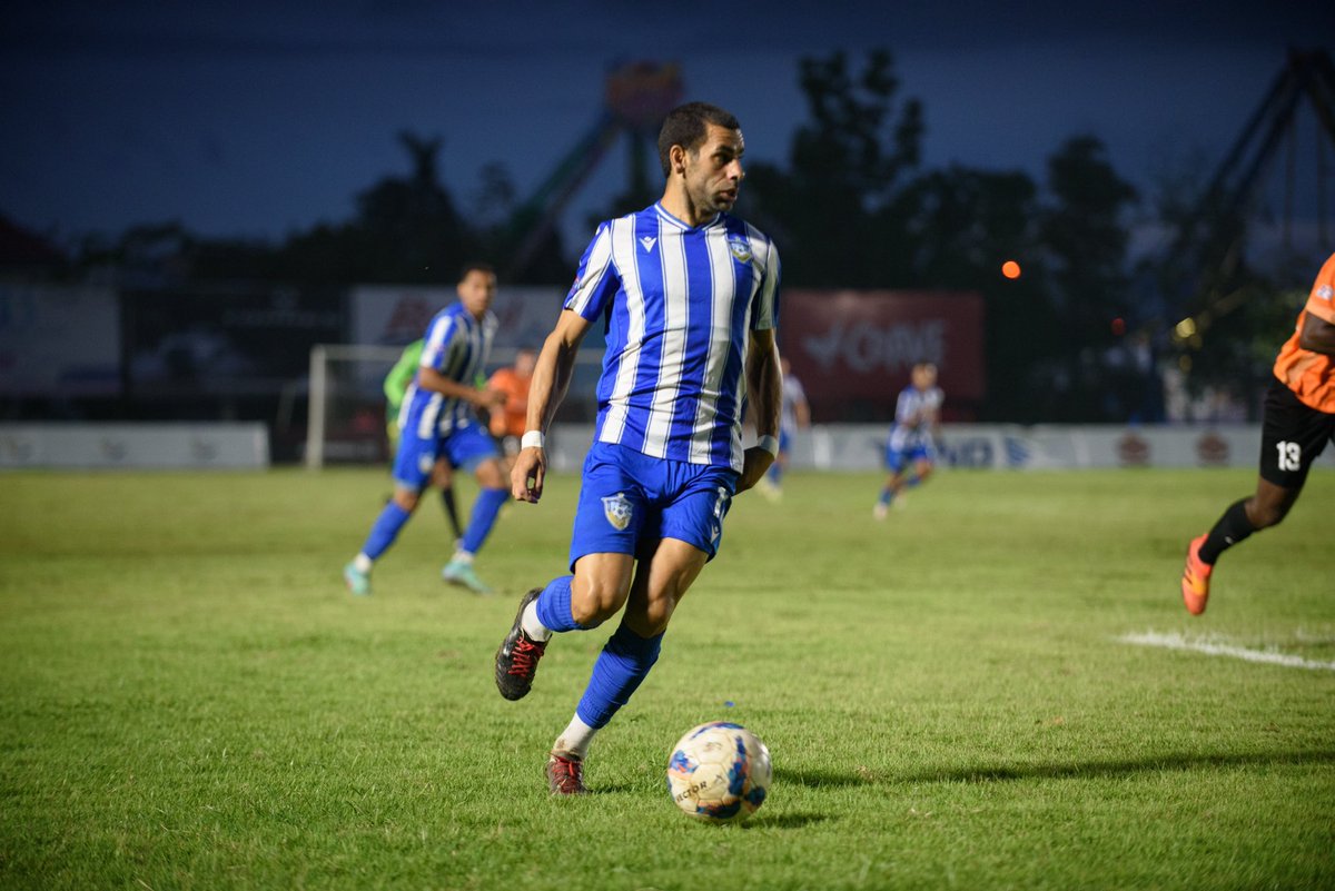 ⏱️ 30 minutos de juego 🕒

🍊 @CibaoFC 0️⃣-0️⃣ @oym_fcrd 💛

 #FuerzaDorada en acción! 💛 #FamiliaOmeyana 🤍 #LDF2024