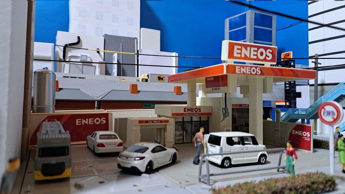 手作りジオラ 旧キット 1/100で『迂闊に近づくんじゃない！』のジオラマを作る