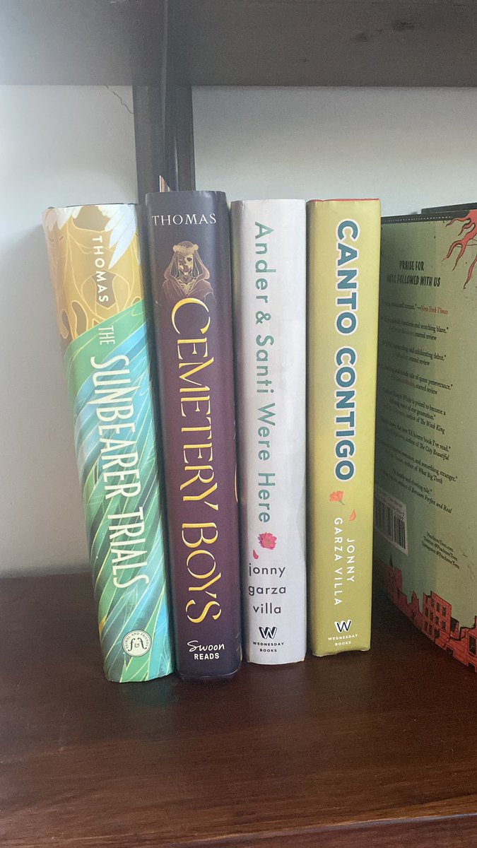 My favorite queer Latinx books, well… my favorite books periodt 💚🤍🤎❤️#CemeteryBoys #TheSunbearerTrials #AnderandSantiWereHere #CantoContigo @aidenschmaiden @JONNYescribe