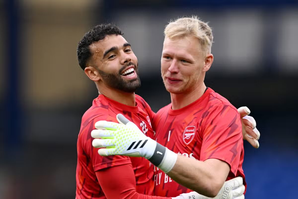 🗣️#Arsenal Invincible Goalkeeper Jens Lehmann is not sure Mikel Arteta made the right Goalkeeping decision: 'I never ever understood the Ramsdale decision. If you have a good, brave English keeper at a big English club doing well and then you bring in a Spanish guy who's never…