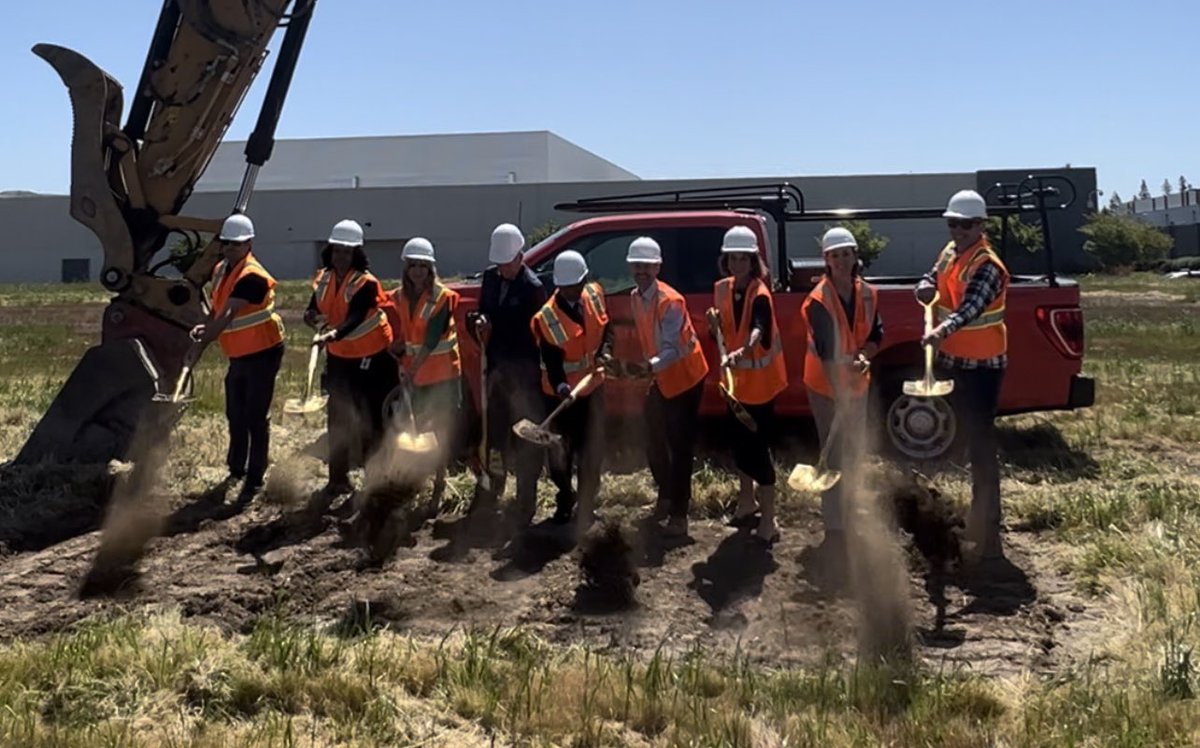 HAPPENING NOW: We are breaking ground on Via Del Oro — a new interim housing community representing an evolution in our fight to end homelessness. We’re partnering with philanthropists and building on private land to establish 150 low-cost, relocatable sleeping cabins. As this