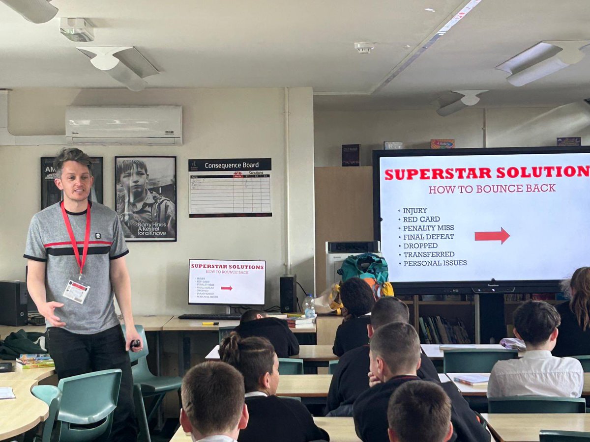Today we welcomed Matt Oldfield to Ecco to work with small groups as part of a rewards incentive. The students definitely caught the bug for writing and reading and they left the sessions full of enthusiasm and a book in their hand. Thanks for visiting, Matt 🖤❤️📔 🖊️