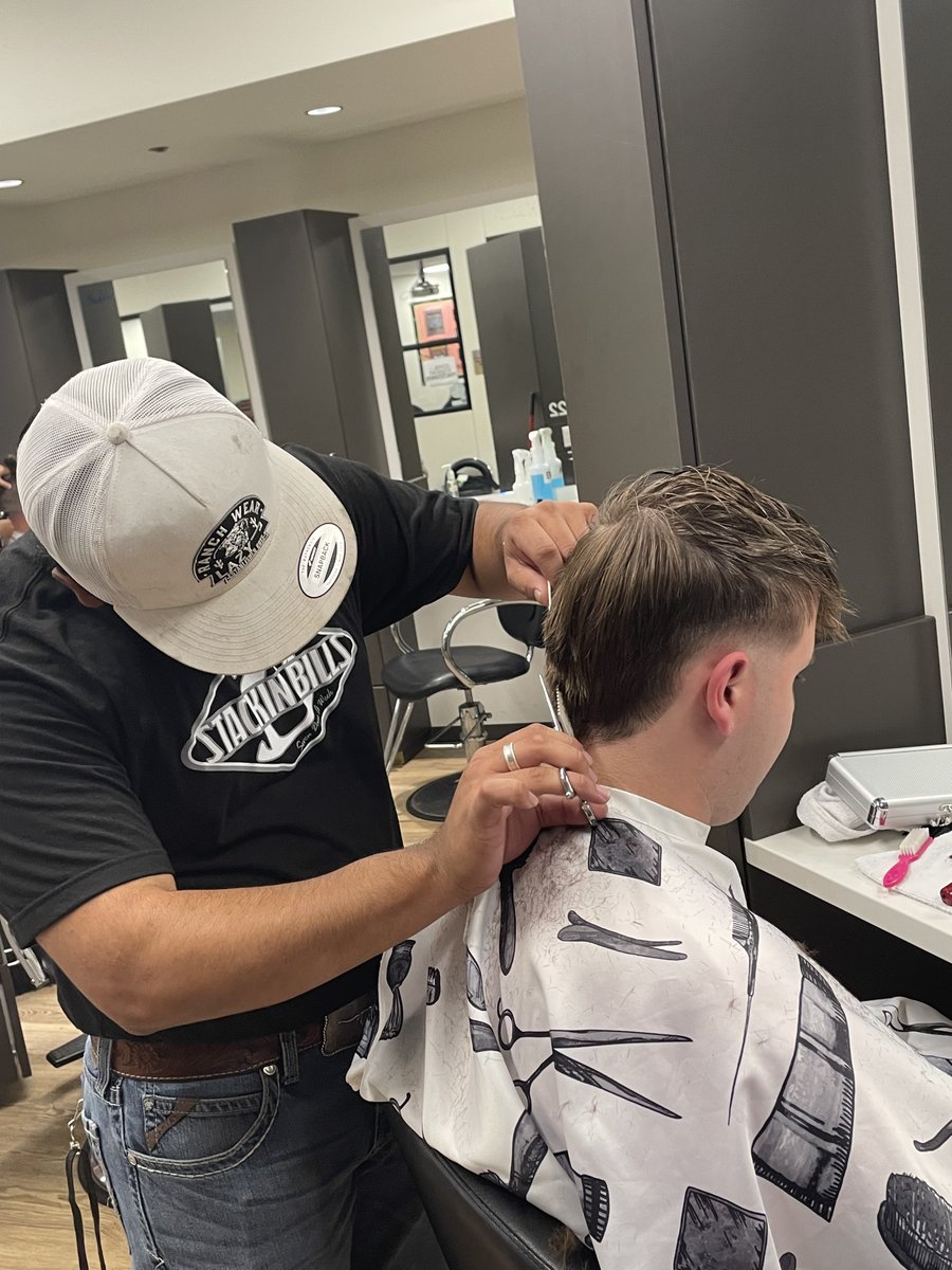 Transforming looks at NCHS!
Our Cosmetology students are creating magic with hair – washing, cutting, and styling with finesse!
#ncisd #NCHS_Eagles #ExpectExcellenceNCHS #CTE #NCISDconneCTEd