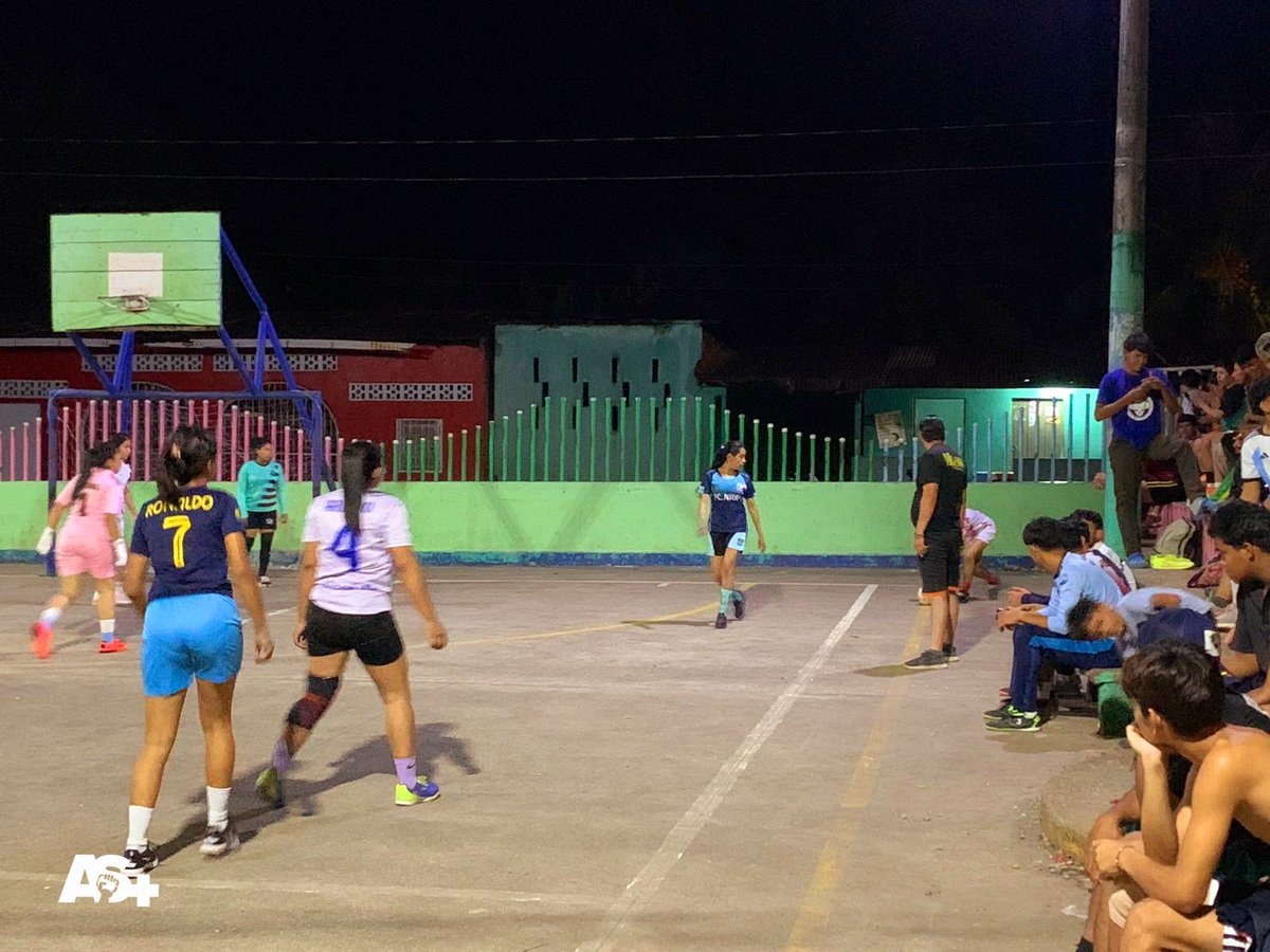 Juventud Sandinista y el MDDA del municipio #ElAyote organizó un torneo de fútbol sala en honor al comandante Tomás Borge Martínez, con la participación de 6 equipos masculinos y 3 femeninos. 💪⚽️🏆

#AdelanteSiempre 
#SoberaníayDignidadNacional