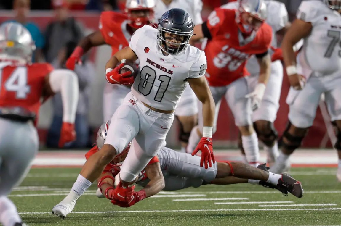 All glory and honor to my Heavenly Father. After a great conversation with @mrlongshore, I am blessed to receive an offer to @unlvfootball! @ccramfootball @CoachLandgraf_ @CoachPyne67 @contesa_diaz