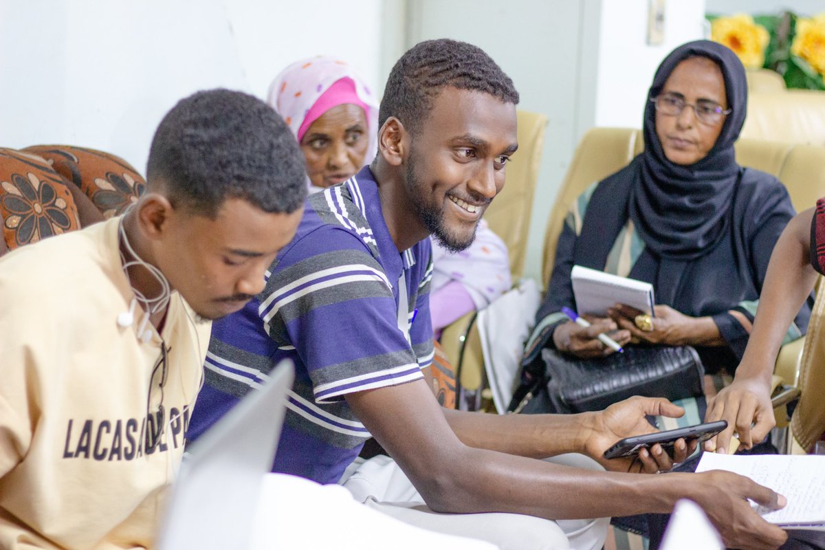 Exciting times at @SAPA_ORG as we train our next wave of community responders in #Sudan! Thanks to the support from @USAIDSudan and @IOMSudan, we're enhancing our grassroots network of young healthcare professionals to serve better. #KeepEyesOnSudan @PowerUSAID @USSESudan