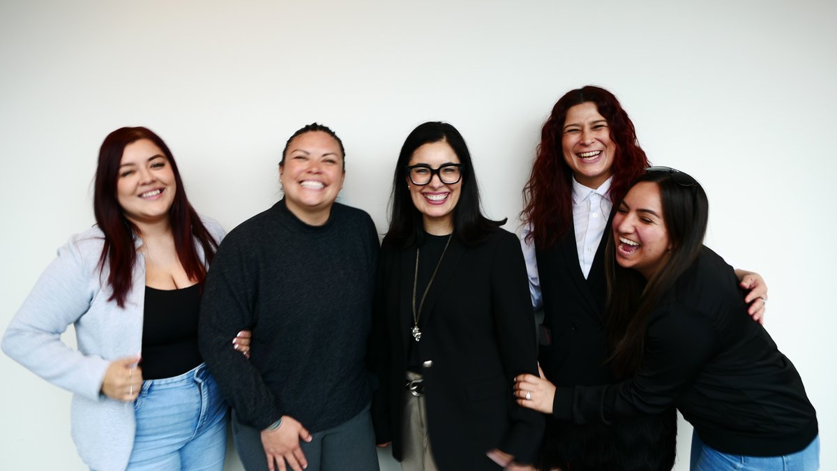 LATINAS ELEVATING & EMPOWERING OTHER LATINAS

First-ever Latina Summit in Des Moines, advocacy to empower Latina women and shape a more inclusive future.

@clauschabel @lauradrodriguez @rocio_hermosillo_realtor @mariarochatherealtor
@undocumentedmomhood