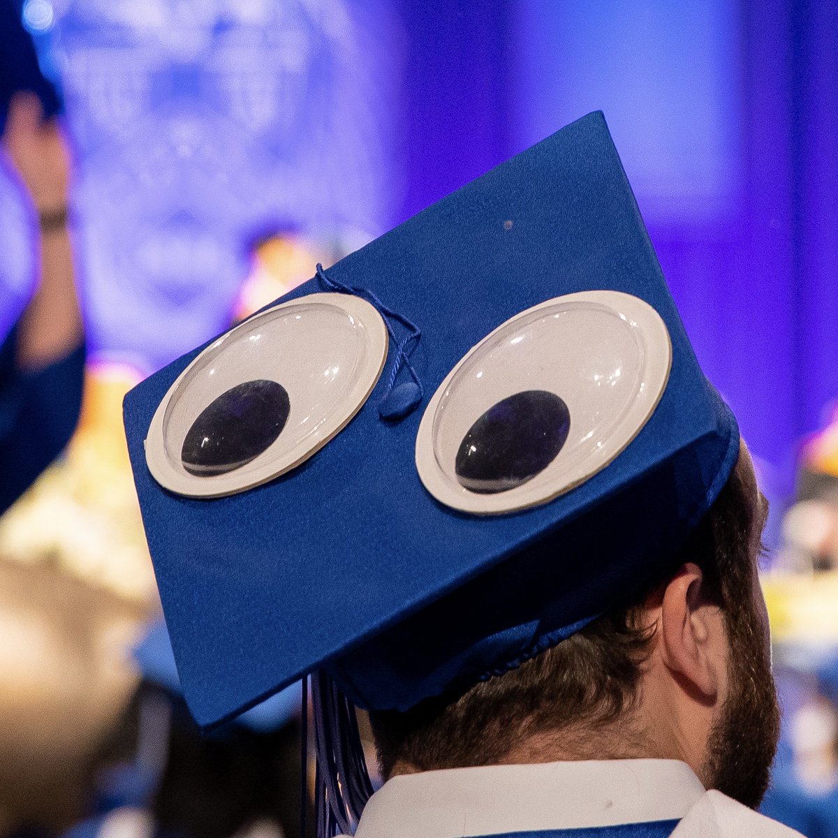 Stand out on graduation day, #UBClassOf2024! 🎓🎨 Make your grad cap something special, and you could win a diploma frame, #UBuffalo prize packs, and #UBTrueBlue bragging rights! Submit your entry by 5/13 at 1 p.m. buffalo.edu/content/www/st…