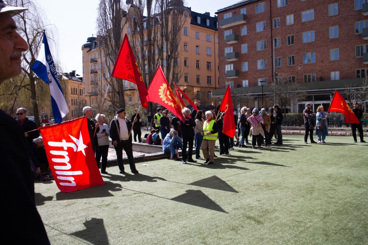 Läs om Kommunisternas 1 maj-firande i Stockholm på riktpunkt.nu!'

#1maj #AndreasSörensen #EUvalkampanj #GiannisKonstantis #IraksKommunistparti #IransTudehparti #KKE #Kommunisterna #MartinTairi #Resocal #SKP #Stockholm

riktpunkt.nu/2024/05/sverig…
