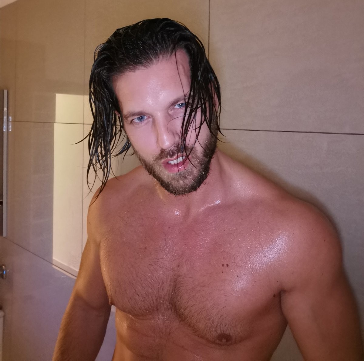 HadessFit tweet media