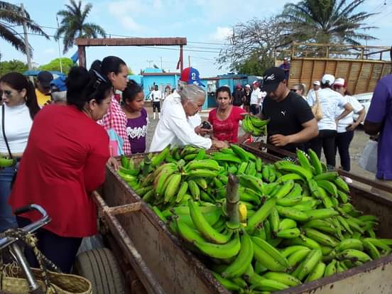 Feria Agroalimentaria #1Mayo en el poblado de Gaspar en el municipio #BaraguaPorMas #PorCubaJuntosCreamos