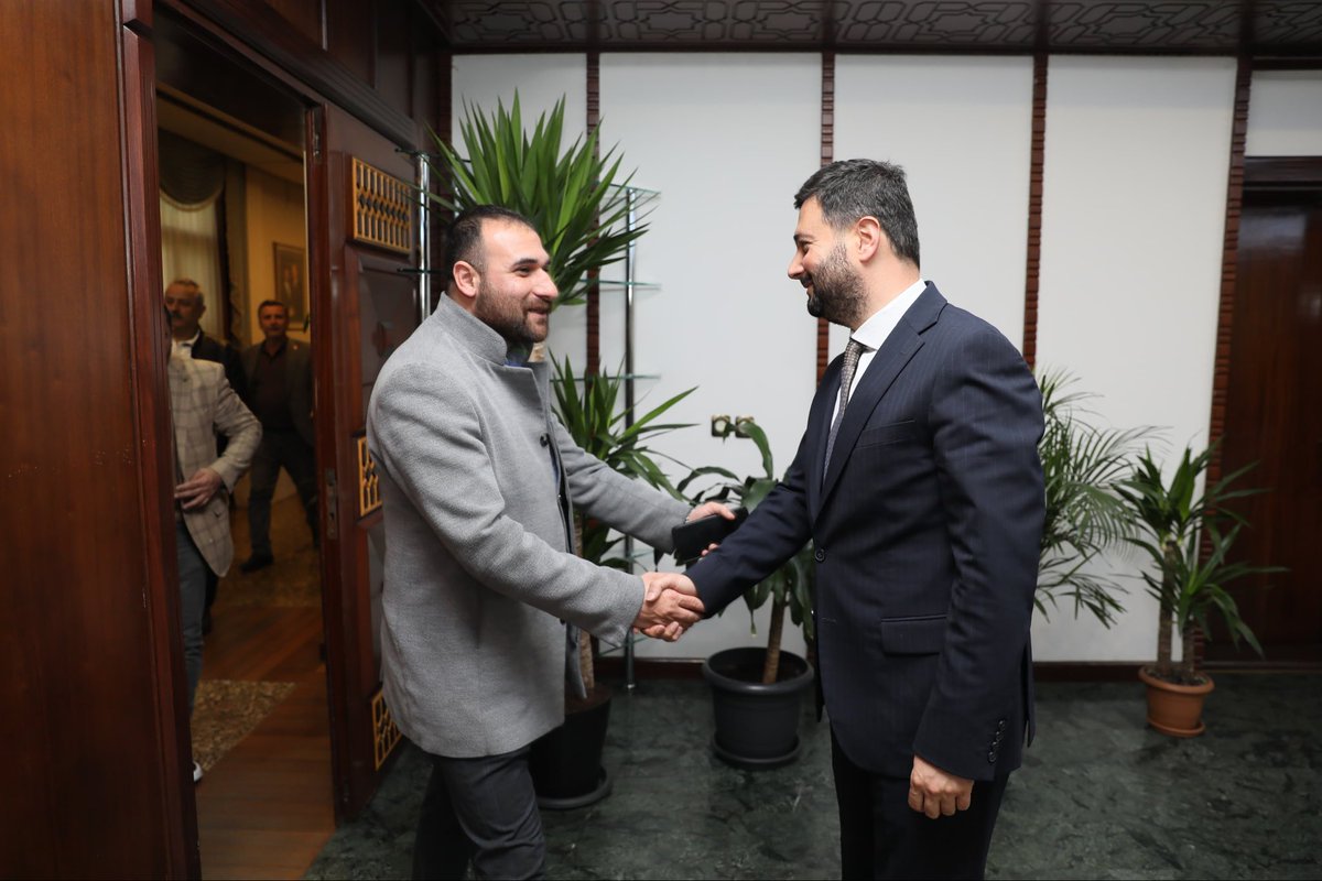 Sivas Koyulhisar Ortaseki Köyü Kalkındırma ve Güzelleştirme Derneği yönetimini belediyemizde misafir ederek, görüşmelerde bulunduk. Dernek Başkanı Adem Bay ve yönetimine teşekkür ediyorum.