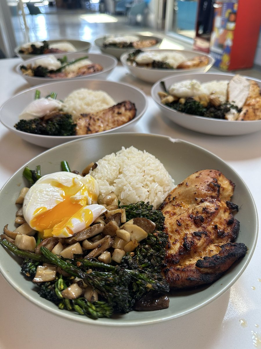 5/1 @NRGgg Team Lunch! Ginger Marinated Chicken Breast - Roasted Garlic Broccolini - Sesame Seared Trumpet Mushrooms - Poached Egg w/ salt & olive oil - Jasmine Rice