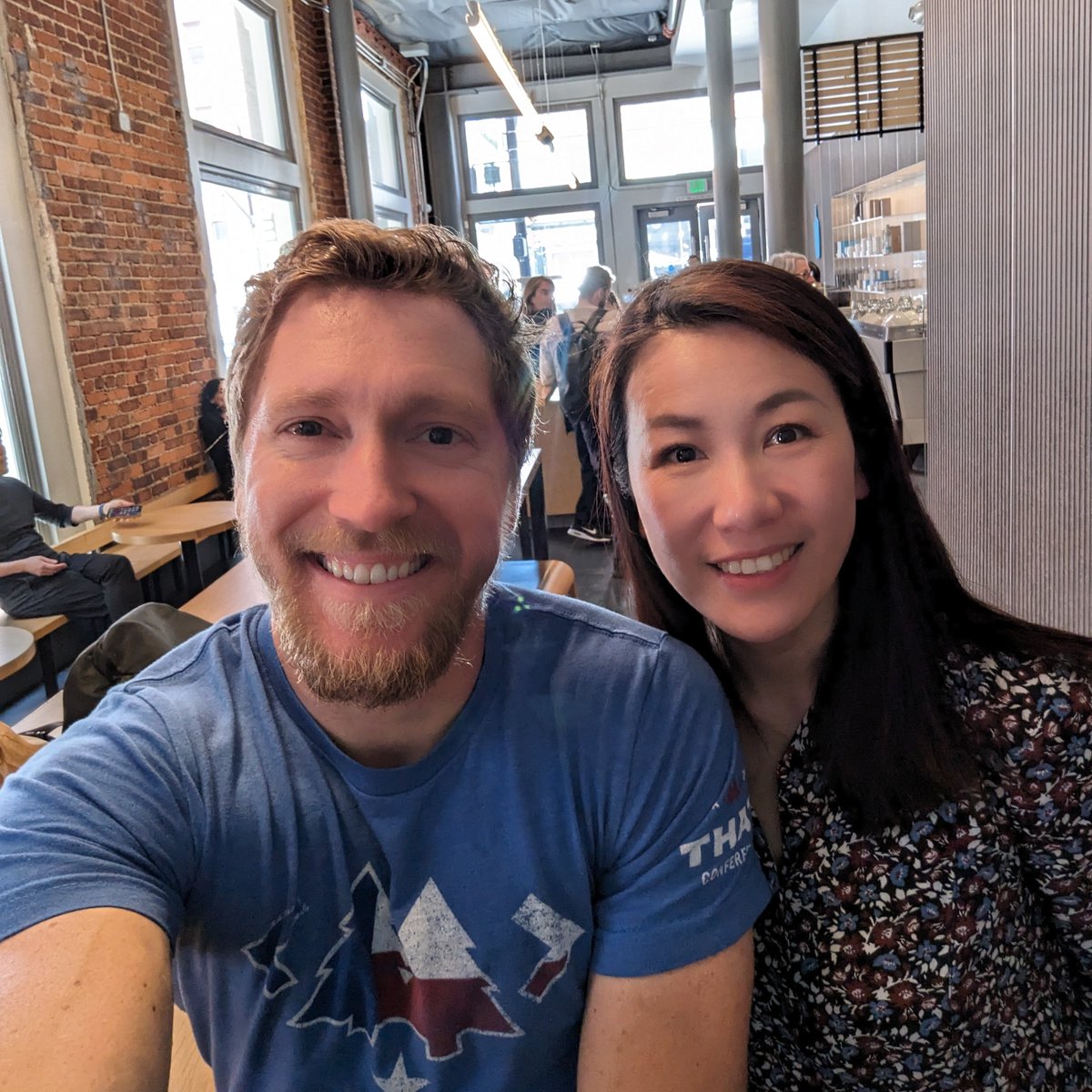 Continuing my eventful SF trip, I met up with TingTing from @neondatabase to talk about databases, caching, and of course, serverless 🔥