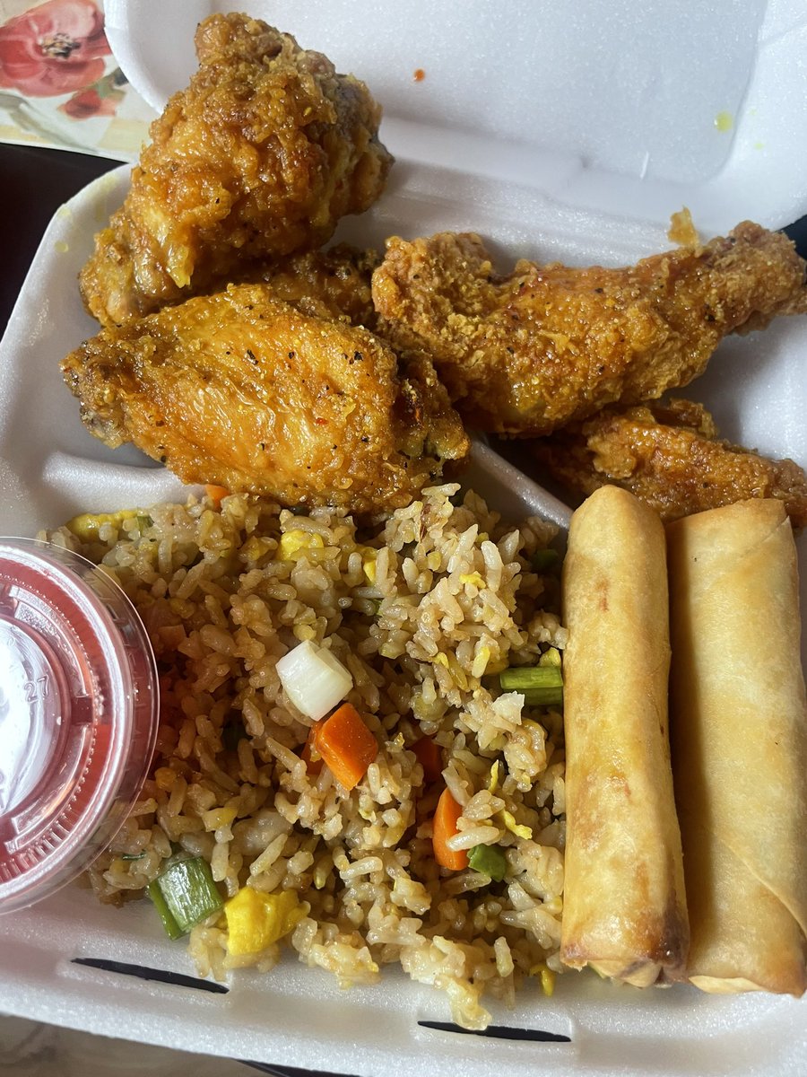 Come secure your plate for Wingz Wednesday 🐔🍽️ 📍Verge 6850 Mission Gorge Rd San Diego, CA 92120 ⏰ 4-9PM ALL MY WING LOVERS PLEASE RT ‼️