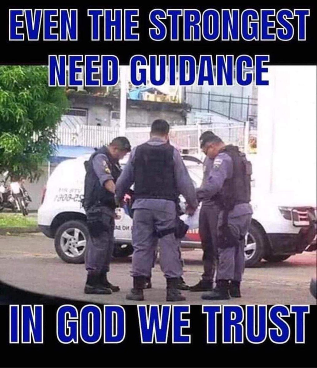 I support our Police Officers they may not be perfect but they do a job that most of you aren't strong enough to. 
#BackTheBlue 🇺🇸