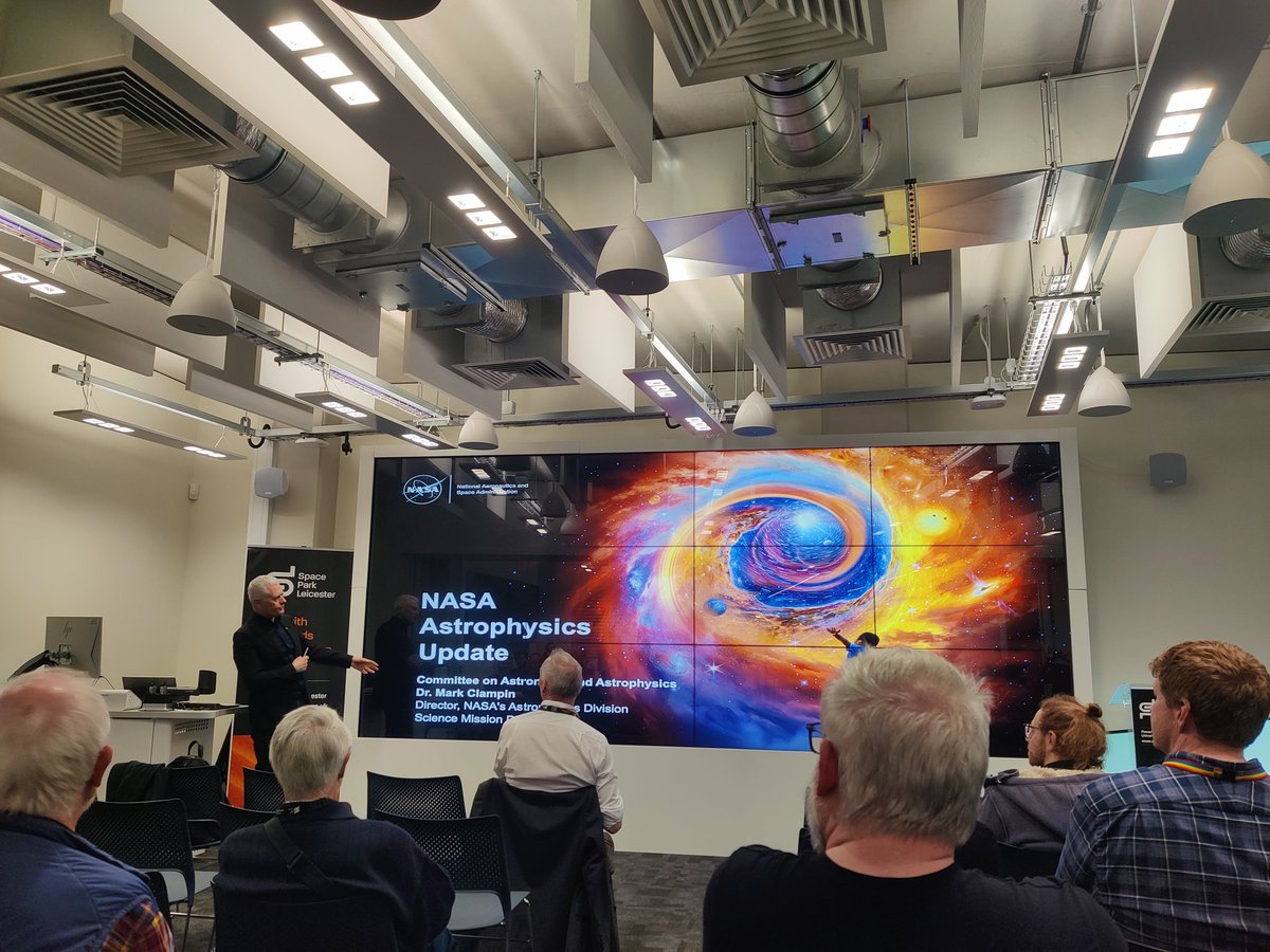 Busy trying to be in two places today. Great to pitch @GreenOrbitSpace to @SatAppsCatapult #Satuccino in @HarwellCampus (remotely) (thx @timmermansr for pic!) then dash to @SpaceParkLeic for #SpaceParkConversations w @NASA Astrophysics Director @NASASpaceSci Dr Mark Clampin