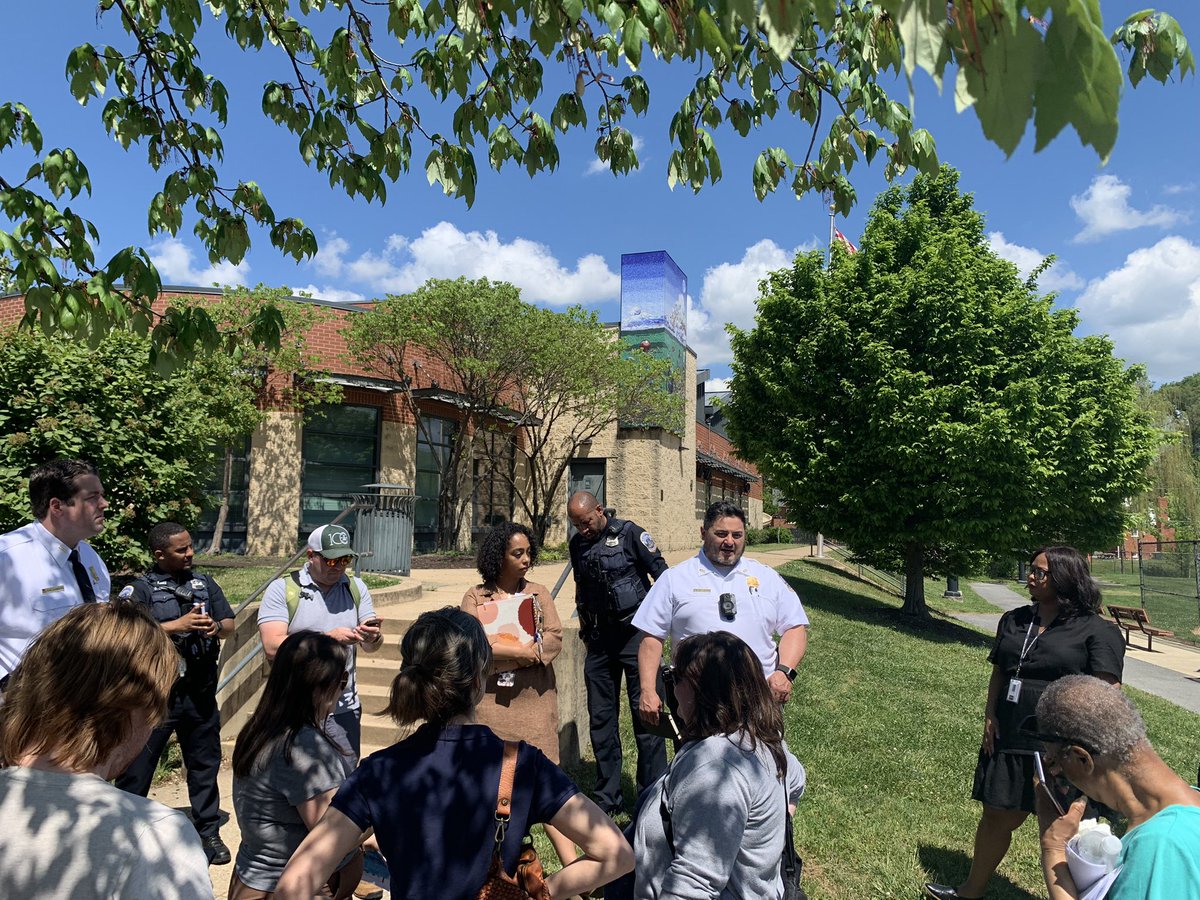 Thanks to @CohenANC4B07 for organizing a productive public safety walk today in Lamond.   Keeping our neighborhoods safe requires partnership across all areas of the community, and I'm grateful to everyone who is helping us reach this common goal.