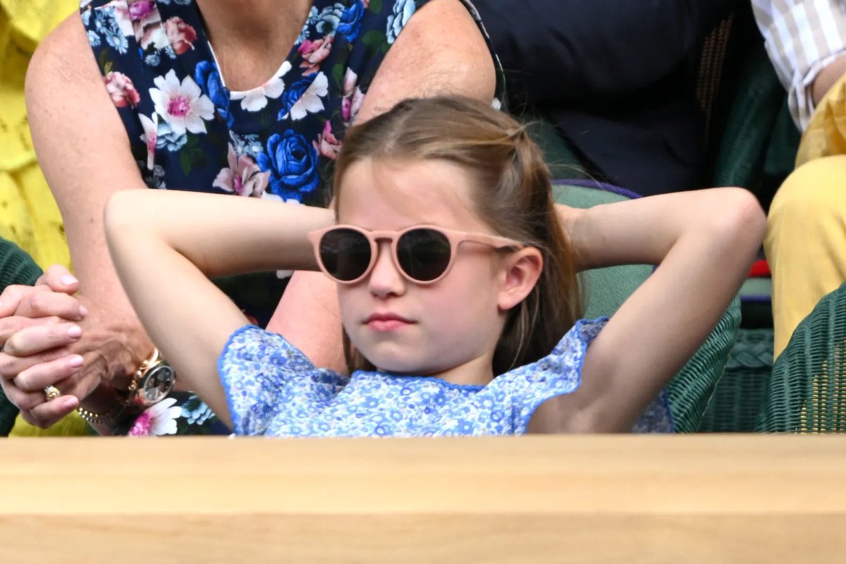 Happy Birthday Princess Charlotte 🎈

This picture is giving ‘boss girl at Wimbledon’ ❤️😀

#PrincessCharlotte 
#HappyBirthdayCharlotte