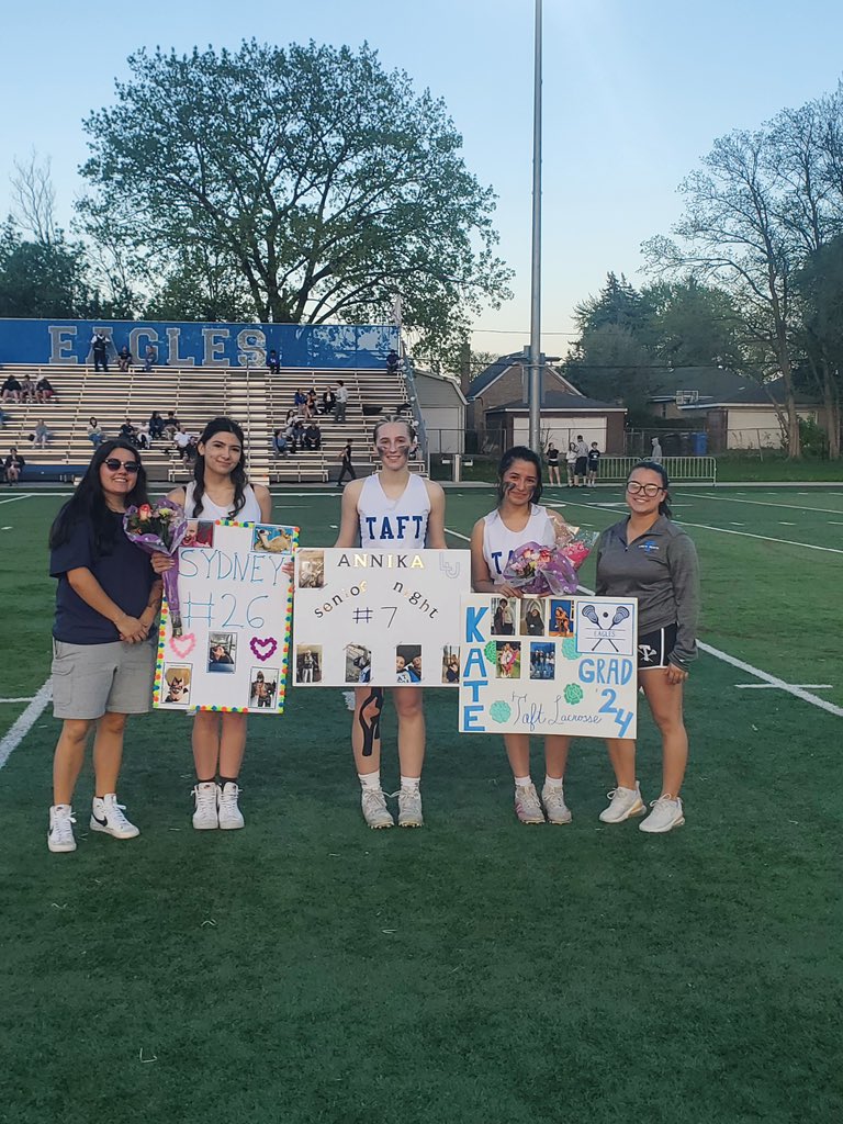 🥍A big congratulations to our Girls Lacrosse Seniors and their families as they celebrated Senior Night!
#LetsGoEagles! #WeAreTaft @TaftHSAthletics