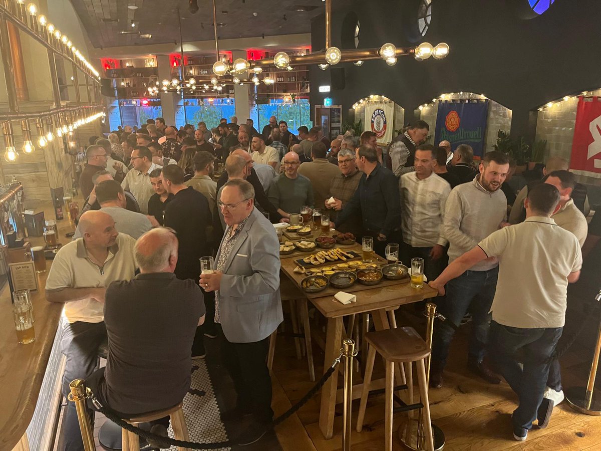 HIKVISIONUK's tweet image. Here&apos;s to wrapping up Day 2 at The Security Event in style! Now, let&apos;s raise a glass to an evening filled with laughter and collaboration as we celebrate with our esteemed VASP Partners at Albert’s Schloss! 🥂🎉

#HikvisionUK #TheSecurityEvent