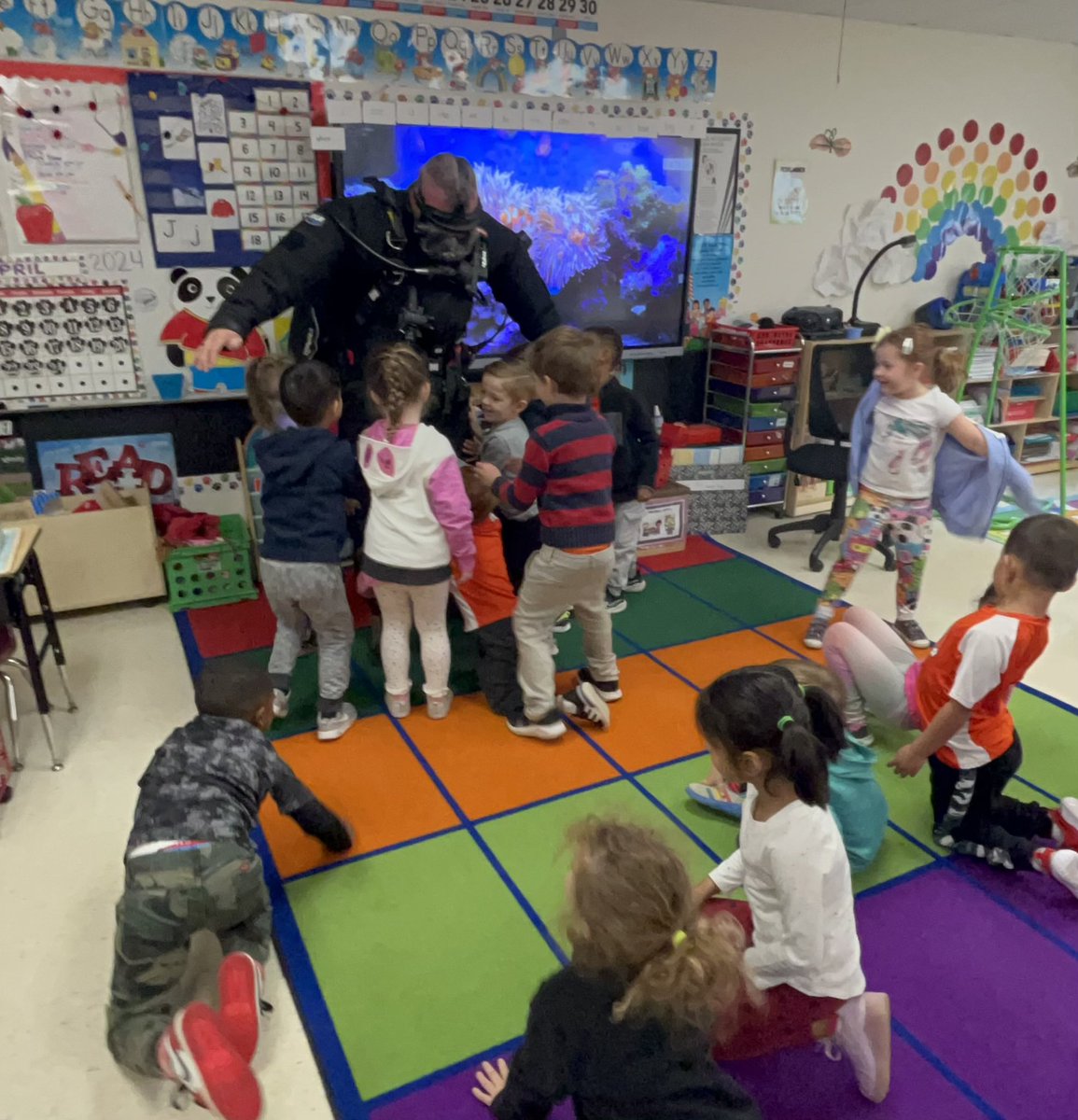 Captain Mike Dawson visited the Red Room (PreK) recently. Captain Dawson is a Maryland State Police diver and shared his job responsibilities for Community Helper week. Thank you to Captain Dawson for visiting and to Mrs Bohn for the great pictures! #communityhelpersweek