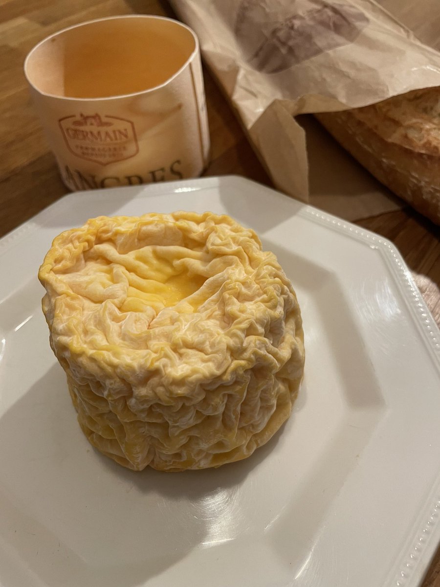 Une merveille de fromage… #Langres 🤤🥵