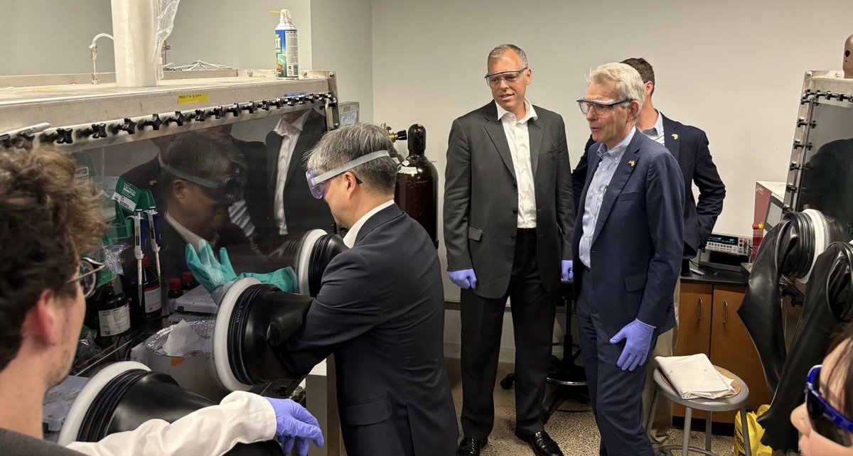 Thanks to @BakerInstitute for organizing lab tours with @RiceEngineering ‘s REINVENTS Lab and @CarbonHub showcasing cutting-edge clean energy technologies advancing the #EnergyTransition