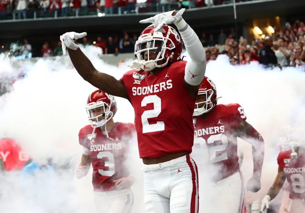 Blessed to receive an offer from University of Oklahoma!! 🙏🏾 @JackSwain100 @CoachEmmett @On3Recruits @Rivals @larryblustein @JackSwain100 @JohnGarcia_Jr @ChadSimmons @Coach_Davis3 @Coach_Mont70 @DemetricDWarren @OU_Football