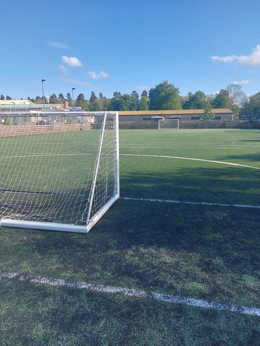 ☀️Summer 3G hire slots now available at Nene Park Academy ⌚🗓Days and times available: 🔴Mondays 5pm-6.30pm 🔴Tuesdays 6pm-8pm 🔴Wednesdays 5pm-7pm 🔴Thursdays 5pm-6pm 🔴Friday's 5pm-7pm ⚽️Suitable for 5v5, 7v7 and 9v9 football 💻To book please email keysports@hotmail.co.uk