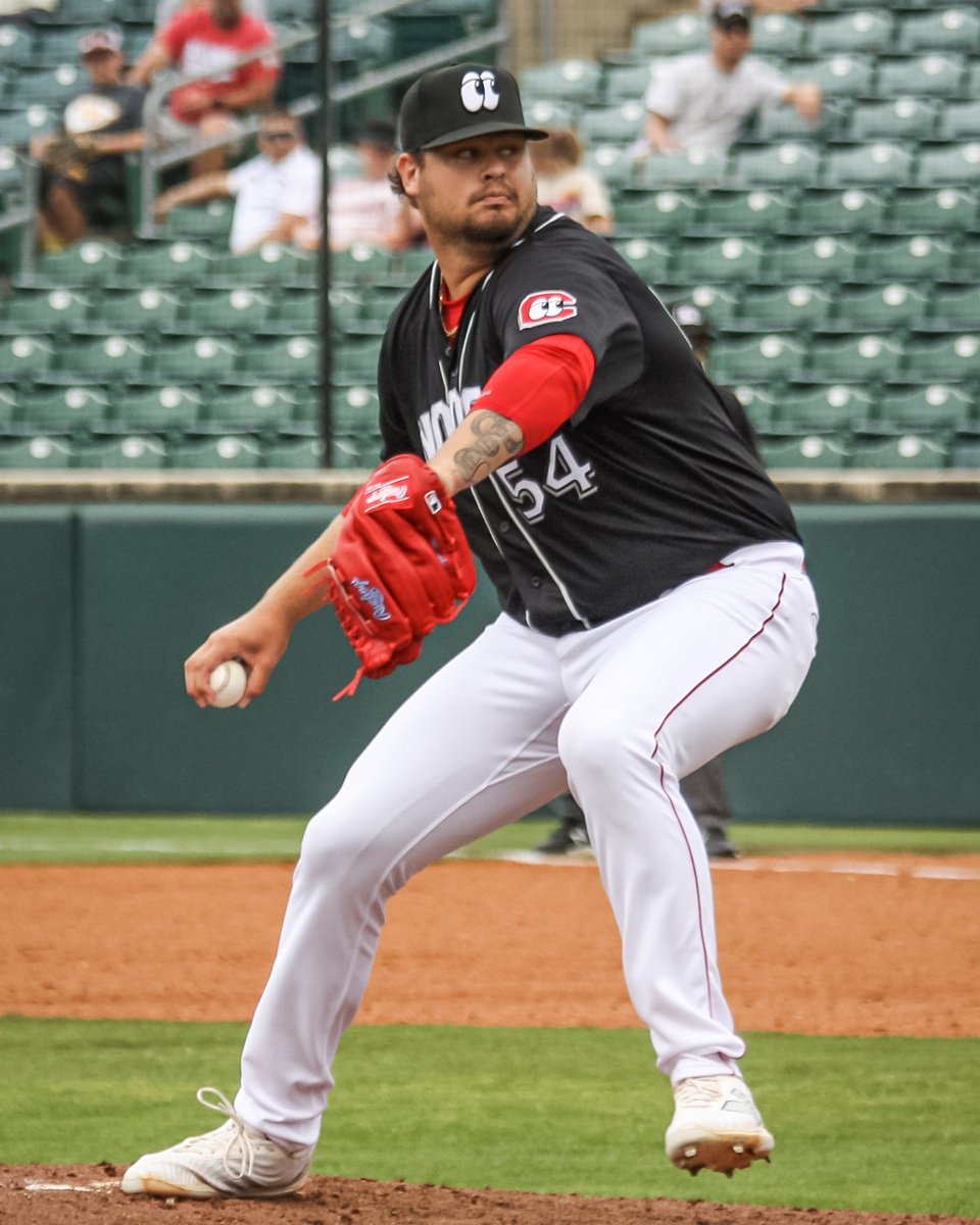 Zach Maxwell has a 0.00 ERA through eight games for @ChattLookouts this season 🔴 9.1 IP 🔴 2 H 🔴 4 BB 🔴 19 K