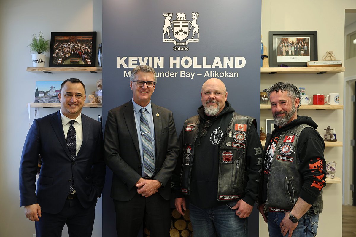 Last Friday, while Minister @MichaelParsa was in Thunder Bay we met with Bikers Against Child Abuse. Thank you for taking the time to meet, its always a pleasure speaking with you both.