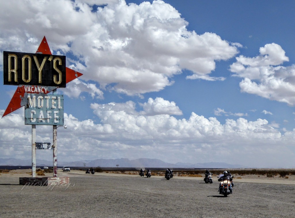 #AlphabetChallenge #WeekR

R is for riding into Roy's on Route 66 

#travelphotography