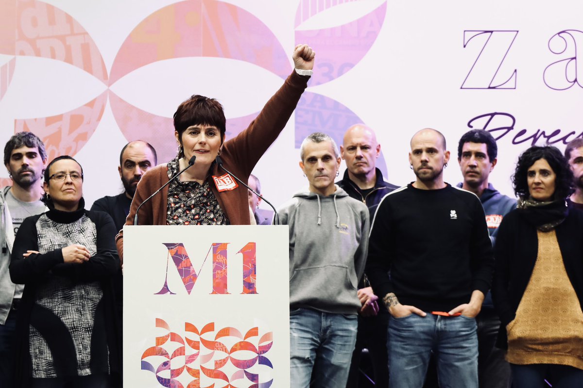 ernaigazte's tweet photo. Gazteoi sindikalgintza berri baten bitartez, askapen soziala eta nazionala lortzeko langile borroka zabaltzea dagokigu.

Gora maiatzaren lehena!
#Zabaltzen
#LABek50 https://t.co/ZLLknZL0QC
