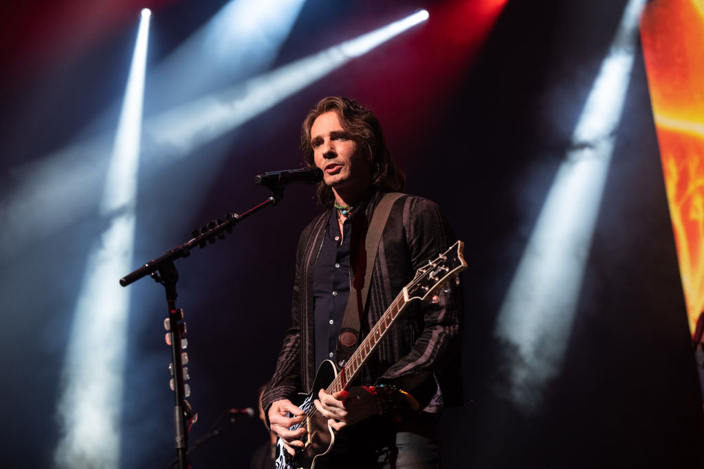 🎶 @rickspringfield to perform at the Dutchess County Fair, full story in the link: trib.al/cOeK2eZ #concert #music #dutchesscounty #newyork