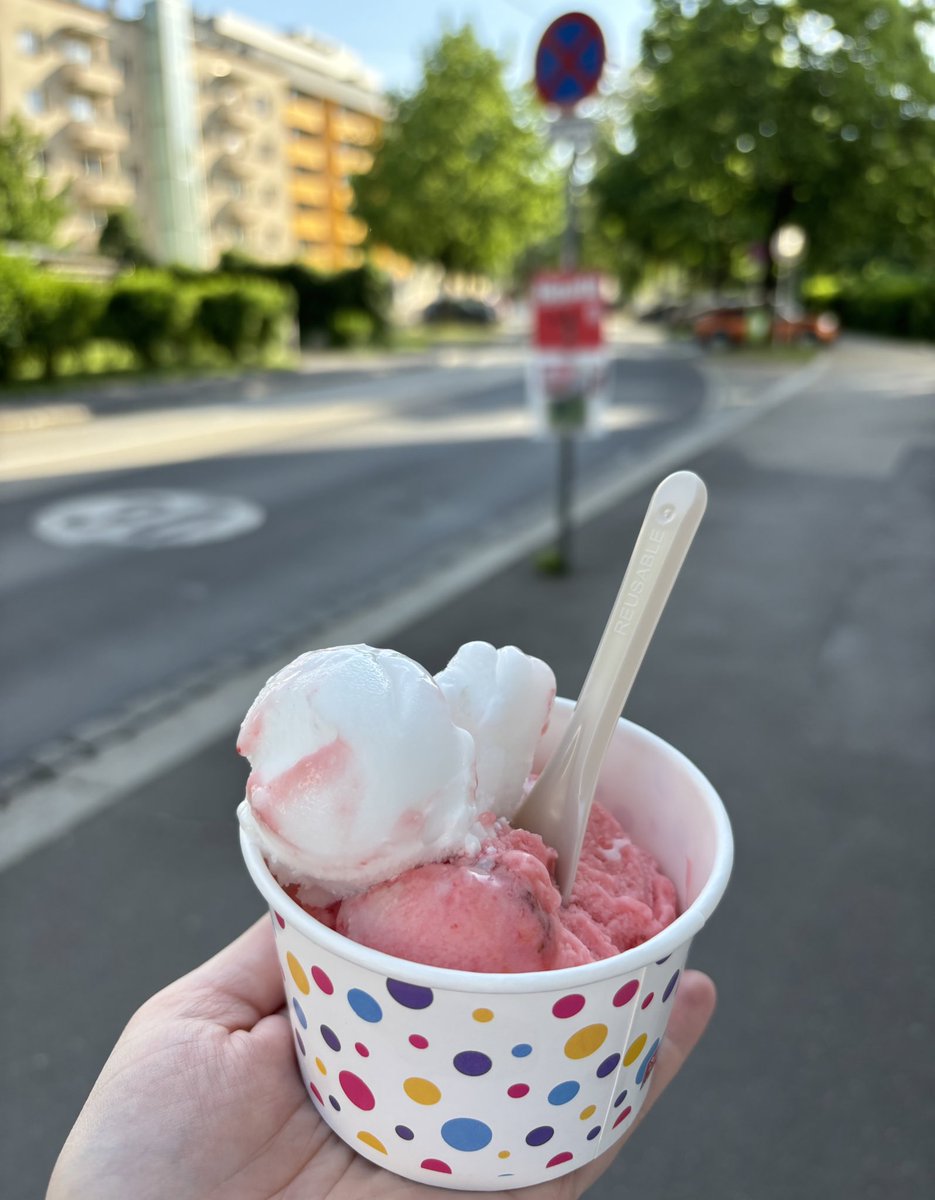 annaprsa's tweet photo. Staatsfeiertag 🍨 https://t.co/9YpoGLhUAU