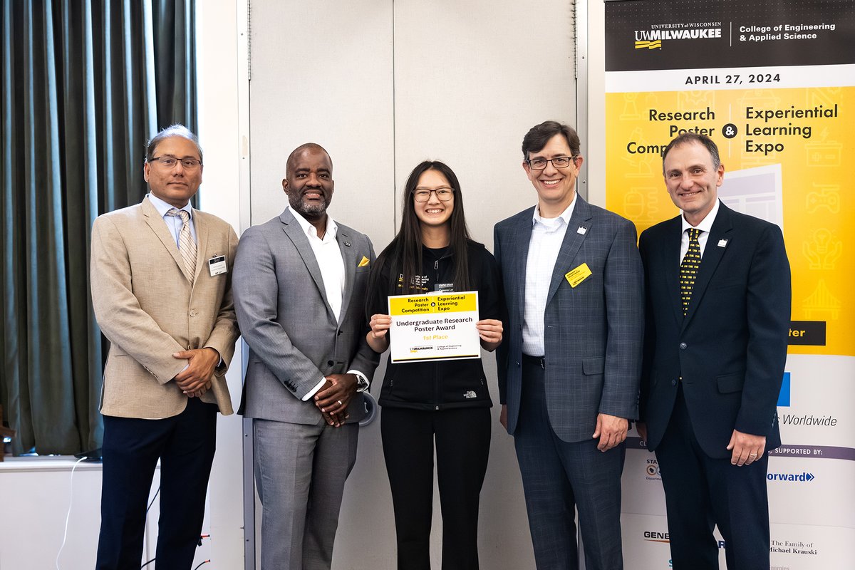 UWM_Engineering's tweet image. Congratulations to the undergraduate student winners of our 2024 Research Poster Competition! Cameron Lee, Data Science; 2. Nicholas Birschbach, Electrical Engineering; 3. Anna Lutz, Mechanical Engineering. Full list uwm.edu/engineerposter #researchposter  #uwm #mkeengineer