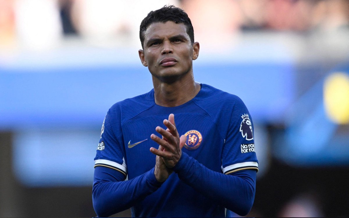 🚨 Fluminense have formally offered Thiago Silva a contract. The defender will take his time to decide his next club, after announcing his departure from Chelsea. #CFC (@FabrizioRomano)