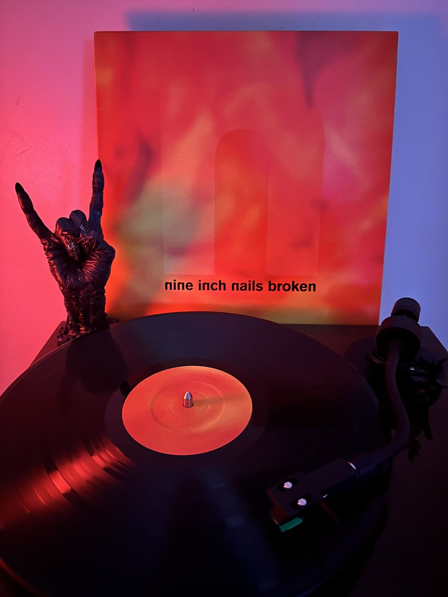 Now playing:

Nine Inch Nails - Broken

#NineInchNails #NIN #NowPlaying  #NowSpinning #Vinyl #VinylRecords #VinylCollector #VinylAddict #VinylCollection #VinylJunkie #Records
