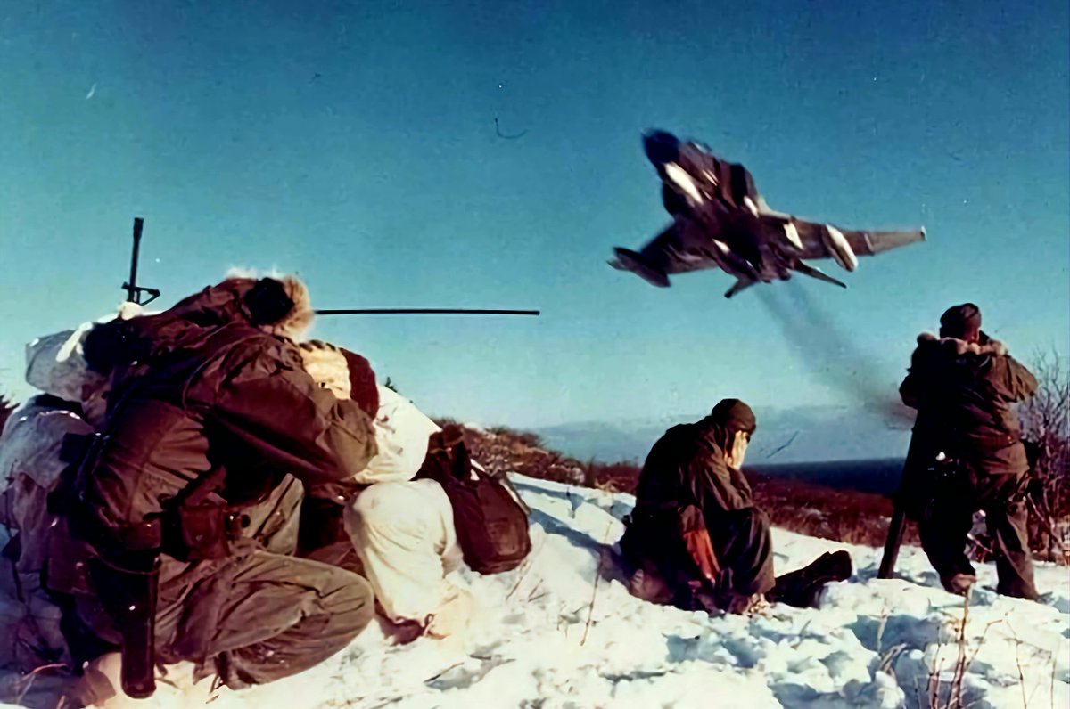 F-4E buzzing G.Is. Did you know that during the early #ColdWar era, the US actually planned for a potential Soviet invasion of #Alaska? They even recruited & trained private citizens across the state to serve as sleeper agents to spy on the invaders!😗 #avgeeks