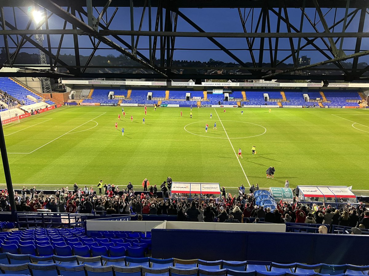 A very, very, very strong contender for #WSL game of the season. #LFCW with a sensational stoppage time 4-3 win over #CFC to deliver a hammer blow to Emma Hayes’ hopes of a trophy in her farewell season. Matt Beard’s side with one of the best second half displays you will see